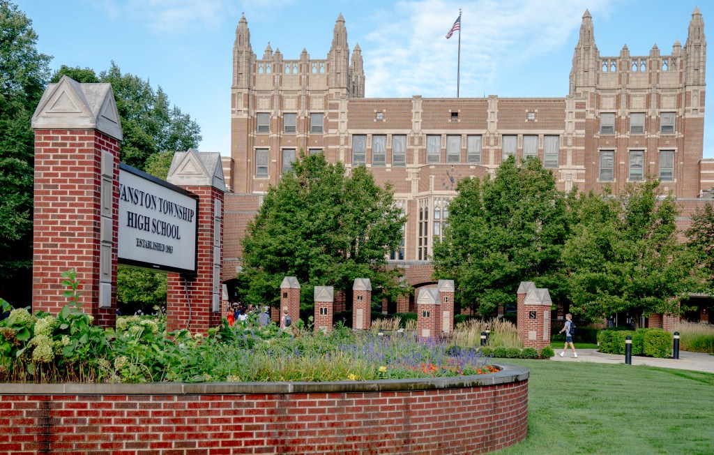 17-year-old ETHS student faces weapons charges after gun found in locker — Evanston RoundTable
