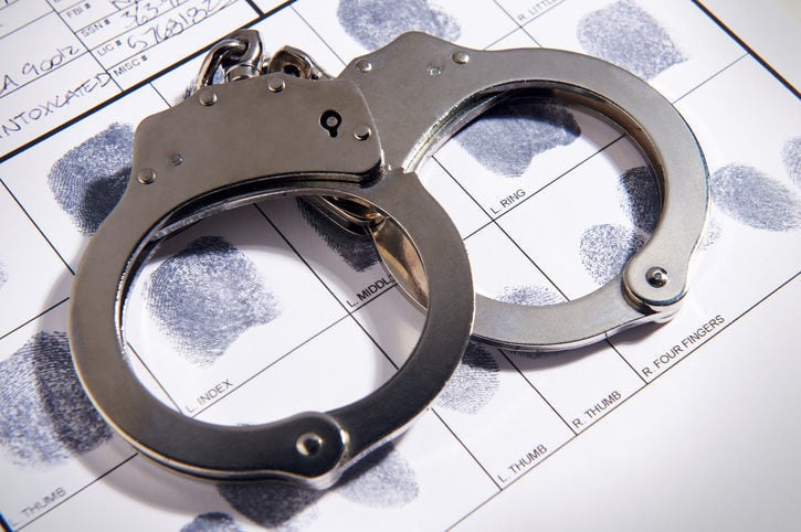 Downers Grove man back in jail after threatening Darien police officer: prosecutors — Peoria Community news
